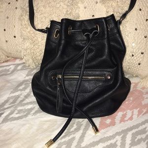Black bucket bag
